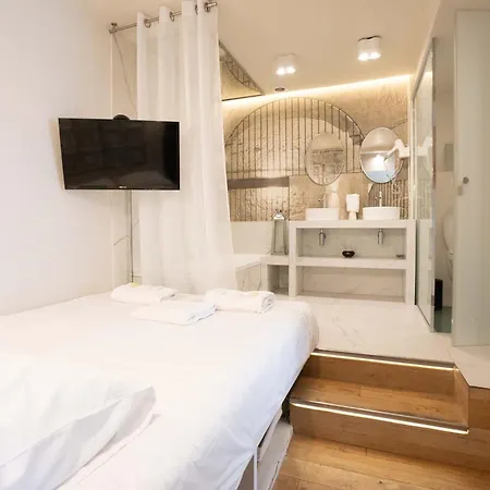 Apartment Studio Cosy Love Room - Paris 18 -2P